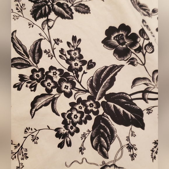 Kim Rogers Spring Dress Black and Tan Floral Size 12P - Picture 6 of 9